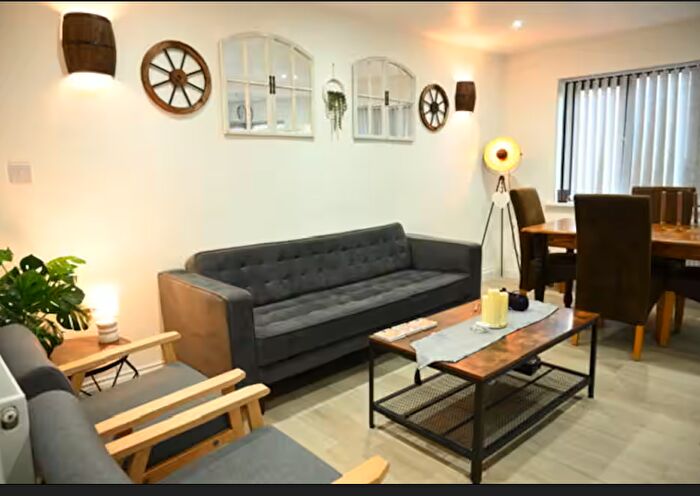 4 Bedroom Bungalow To Rent In Melba Way, Birstall, LE4