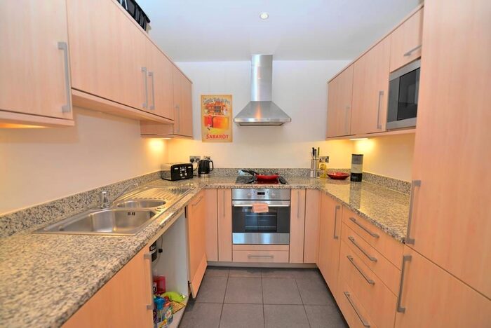 1 Bedroom Flat To Rent In Western Gateway, London, E16
