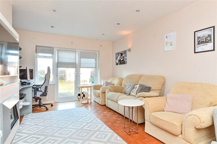 4 Bedroom Semi-Detached House For Sale In Hoddern Avenue, Peacehaven, East Sussex, BN10