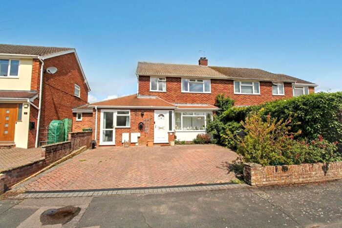 3 Bedroom Semi-Detached House To Rent In Downsway, Alton, Hampshire, GU34