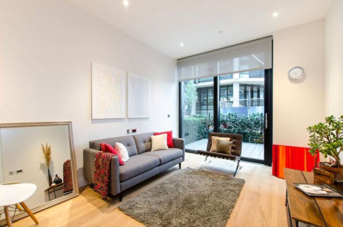 3 Bedroom Flat To Rent In Riverlight Quay, Nine Elms, London, SW11
