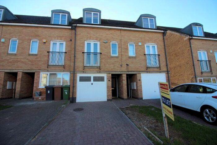 3 Bedroom Terraced House To Rent In Beaumont Way, Hampton Hargate, Peterborough, PE7
