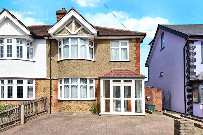 3 Bedroom Semi-Detached House For Sale In Abbotts Road, Cheam, Sutton, SM3