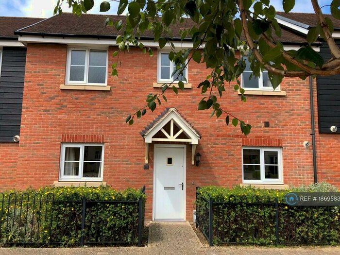 3 Bedroom Terraced House To Rent In Guillemot Street, Bracknell, RG12