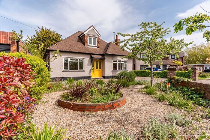 4 Bedroom Detached House For Sale In Cherwell Road, Penarth, CF64