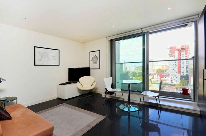 Studio To Rent In Pan Peninsula, Canary Wharf, London, E14