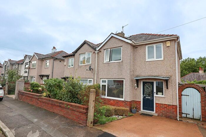 3 Bedroom Semi-Detached House For Sale In Wensley Drive, Lancaster, LA1