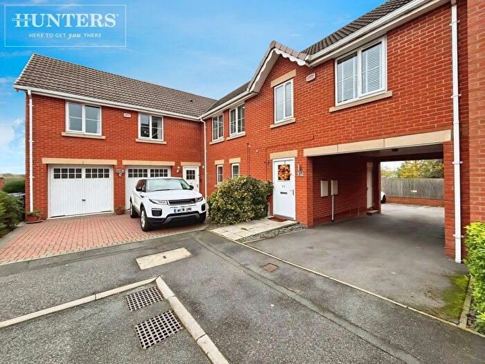 2 Bedroom Detached House For Sale In Highgrove Court, Carlton, Barnsley, S71