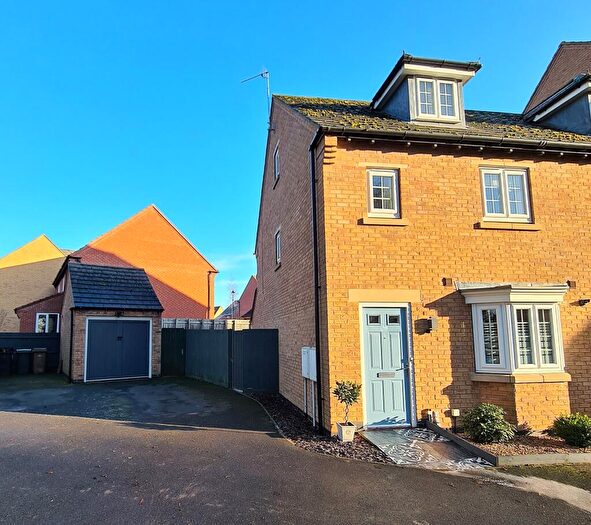 3 Bedroom Town House To Rent In Gleneagles Drive, Greylees, Sleaford, NG34