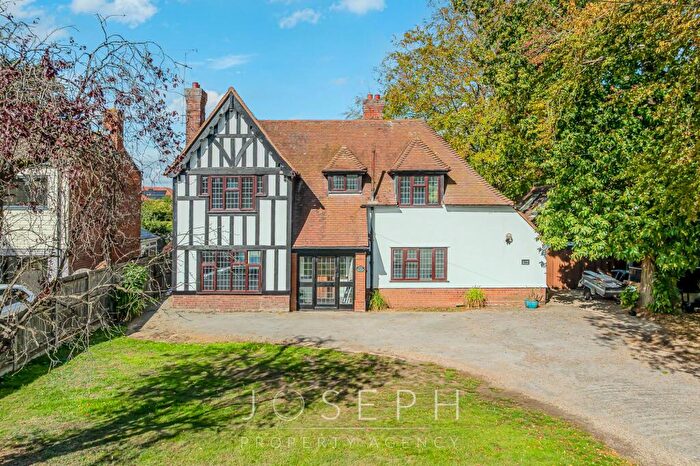 4 Bedroom Detached House For Sale In Oak Cottage, Rushmere Road, IP4