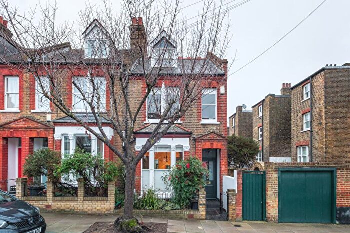 3 Bedroom Terraced House For Sale In Gallia Road, Highbury, N5
