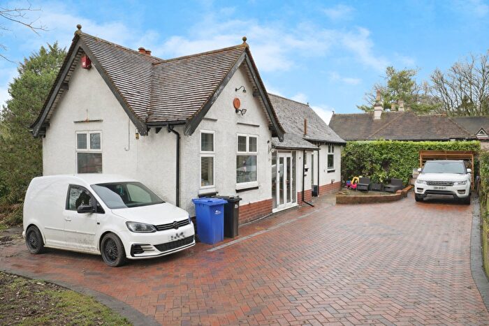 3 Bedroom Detached Bungalow For Sale In Highfield Drive, Burton-on-Trent, DE15