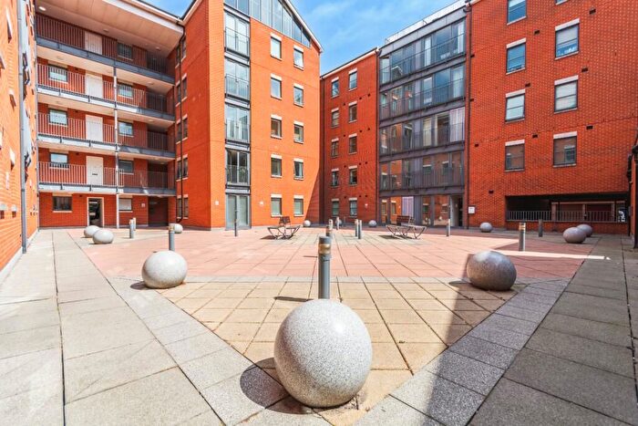 2 Bedroom Flat For Sale In Pilcher Gate, Nottingham, NG1