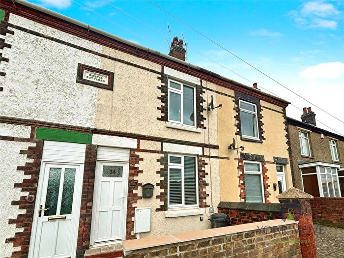 3 Bedroom End Terrace House To Rent In Derby Road, Swadlincote, Derbyshire, DE11