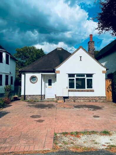 1 Bedroom Bungalow To Rent In Crossways, Gidea Park, Romford, RM2