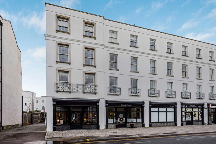 2 Bedroom Apartment For Sale In Prince Regent Mews, Cheltenham, GL52