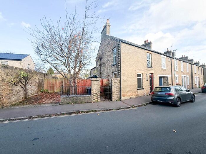 4 Bedroom End Of Terrace House For Sale In Alpha Terrace, Trumpington, Cambridge, CB2