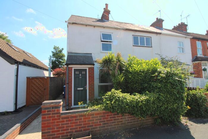 2 Bedroom Semi-Detached House To Rent In York Road, Farnborough, Hampshire, GU14