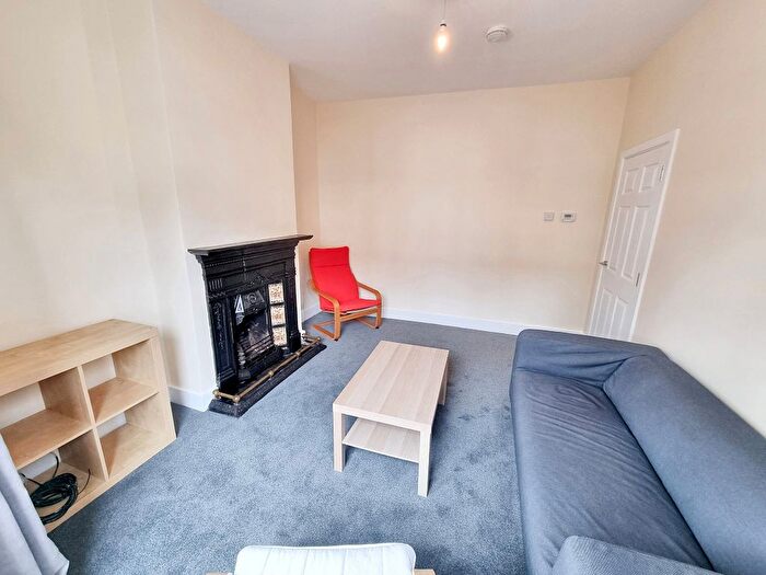 4 Bedroom Property To Rent In Melford Road, Leytonstone, E11