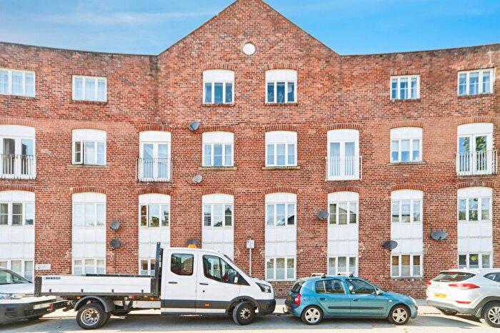 2 Bedroom Apartment For Sale In Mabgate, Leeds, LS9