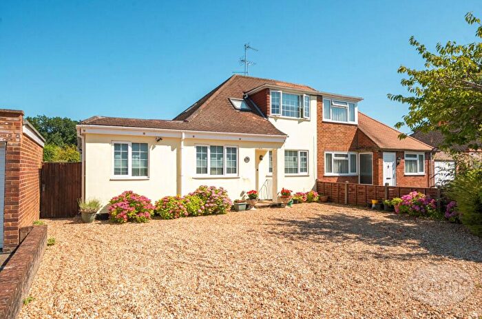 4 Bedroom Bungalow For Sale In Newfield Road, Ash Vale, Surrey, GU12