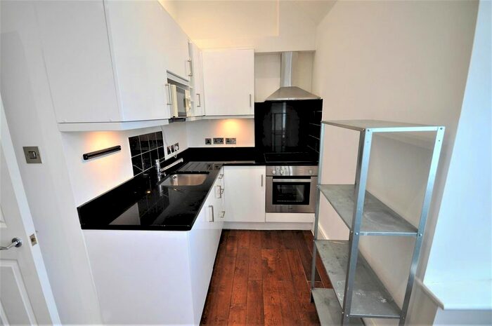 1 Bedroom Flat To Rent In St. Albans Road, Watford, WD24