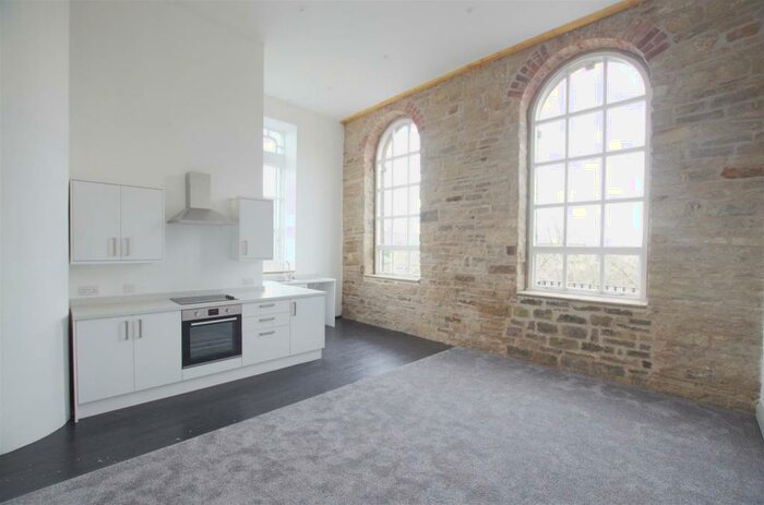 2 Bedroom Apartment To Rent In Stainland Road, Stainland, HX4