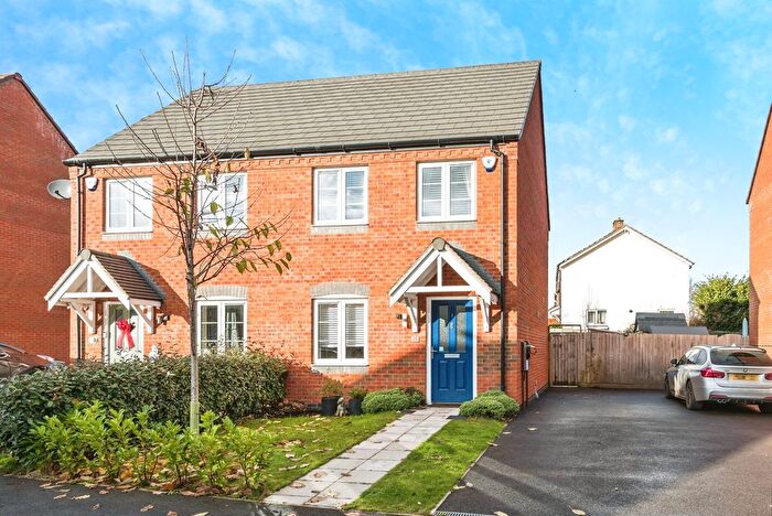 3 Bedroom Semi-Detached House For Sale In Robinson Way, Rugeley, WS15