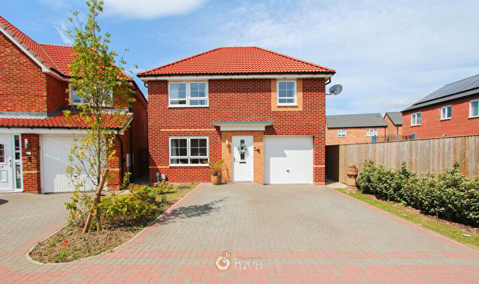 4 Bedroom Detached House For Sale In Valerian Close, New Rossington, Doncaster, DN11