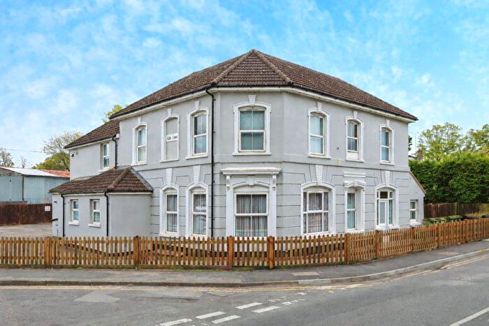 2 Bedroom Flat For Sale In Station Approach, Ash Vale, Aldershot, Surrey, GU12