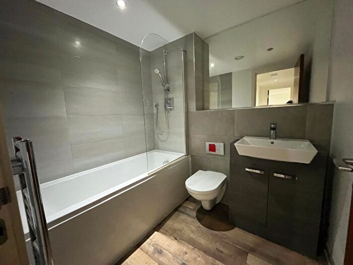 2 Bedroom Flat To Rent In Wrentham Street, Birmingham, B5