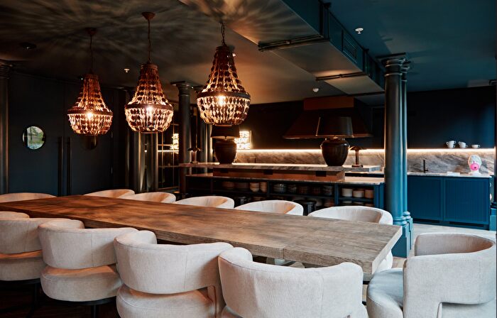 Studio To Rent In Willesden Lane, London, NW2