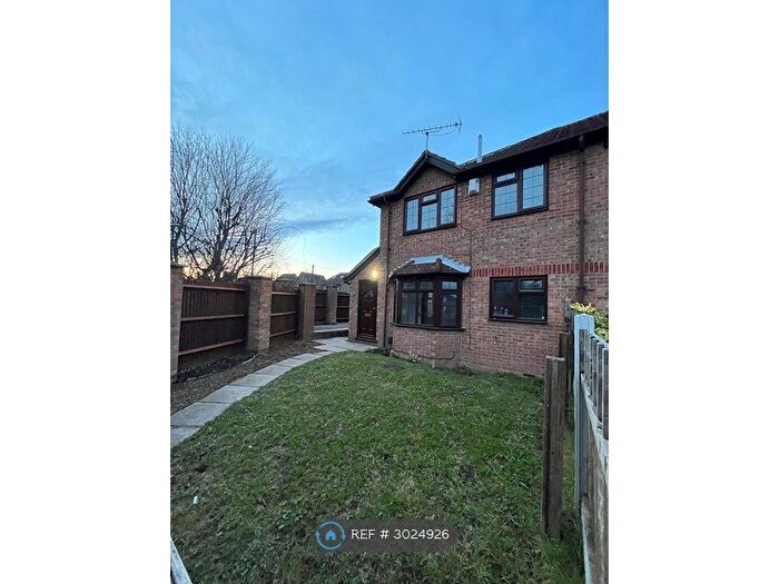 1 Bedroom End Of Terrace House To Rent In Heath Gardens, Dartford, DA1