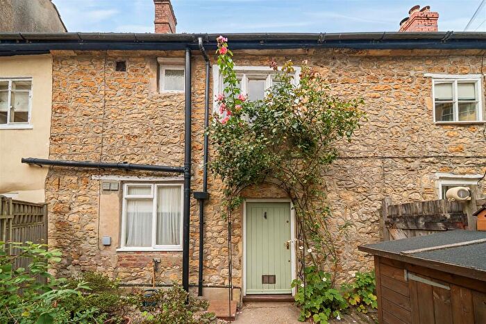 3 Bedroom Terraced House For Sale In The Square, Beaminster, Dorset, DT8