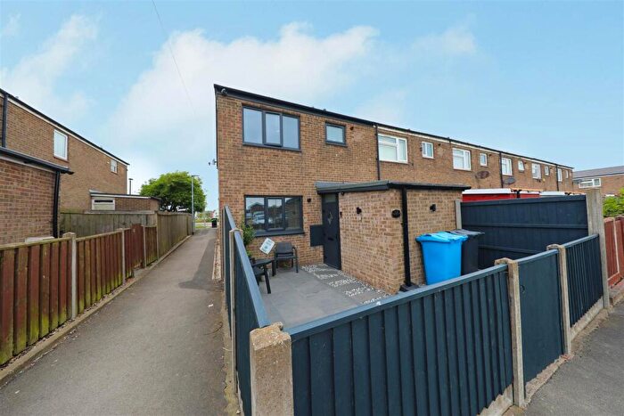 3 Bedroom Terraced House For Sale In Thurlstone Close, Bransholme, Hull, HU7