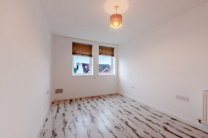 1 Bedroom Flat For Sale In Foots Cray High Street, Sidcup, DA14