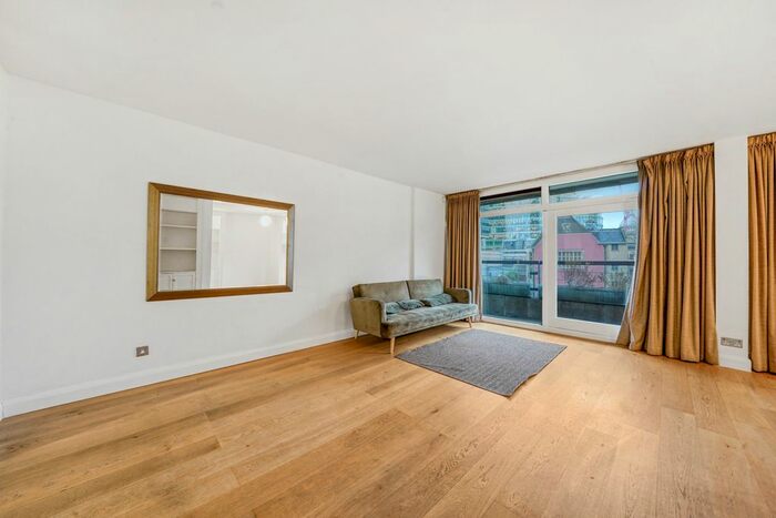1 Bedroom Flat To Rent In Thomas More House, Barbican, EC2Y