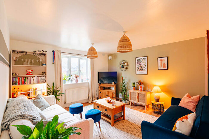 2 Bedroom Flat For Sale In Montreal Avenue, Horfield, Bristol, BS7