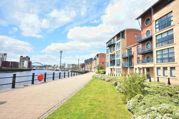 2 Bedroom Apartment To Rent In Mariners Wharf, Quayside, NE1