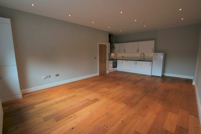 2 Bedroom Flat To Rent In Millbrook Way, Colnbrook, Slough, SL3