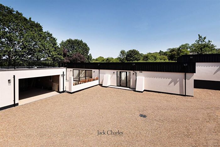 4 Bedroom Detached House For Sale In Hayesden Lane, Tonbridge, TN11