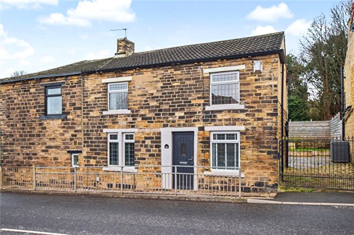 2 Bedroom Terraced House For Sale In Robin Lane, Pudsey, West Yorkshire, LS28