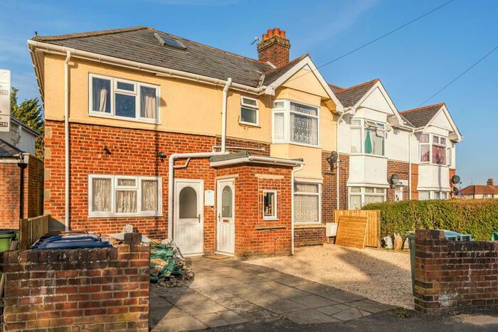 Apartment To Rent In Cricket Road, East Oxford, OX4