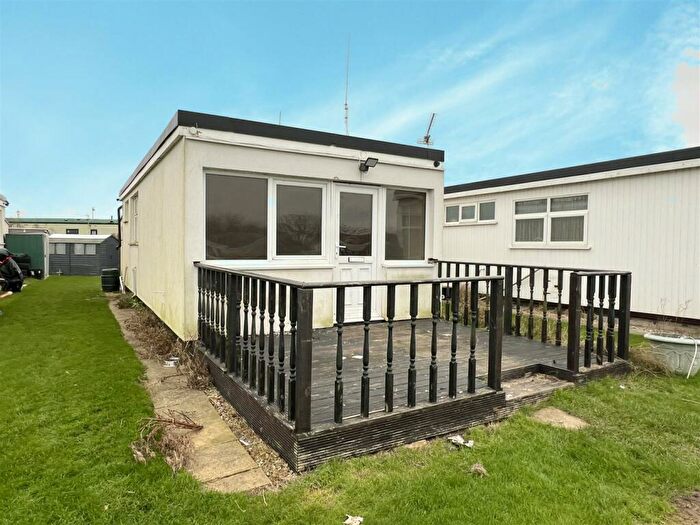 1 Bedroom Detached Bungalow For Sale In Primrose Lane, Sutton-On-Sea, LN12