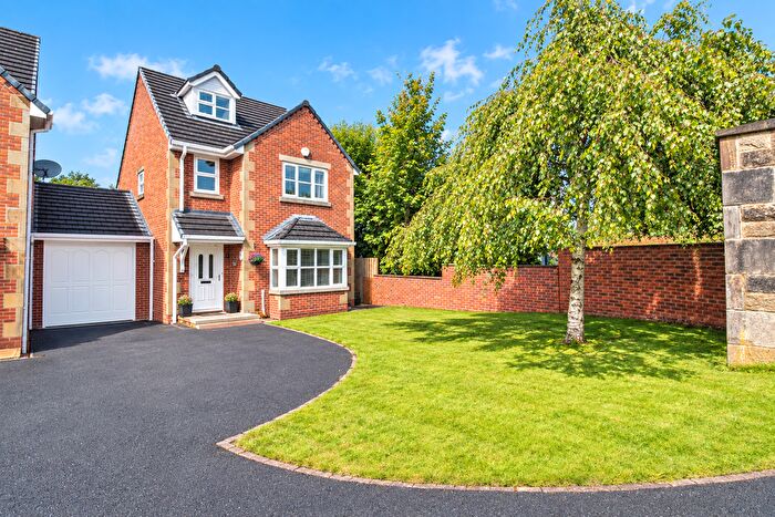 4 Bedroom Link Detached House For Sale In Oakenshaw Croft, Accrington, BB5