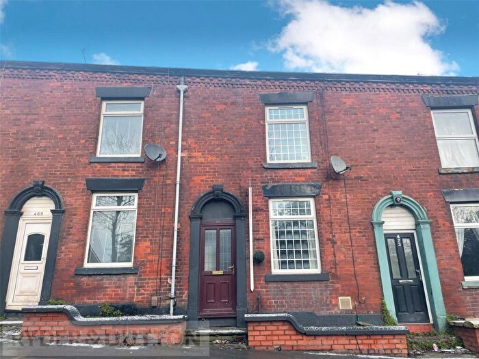 2 Bedroom Terraced House To Rent In Lees Road, Oldham, Greater Manchester, OL4