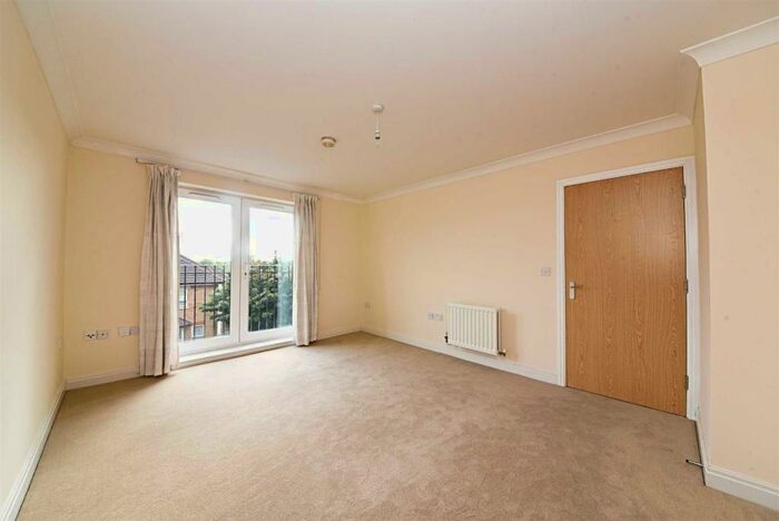 2 Bedroom Flat To Rent In Langstone Way, Mill Hill, NW7