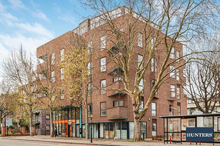 2 Bedroom Apartment To Rent In Kingsland Road, Shoreditch, E2
