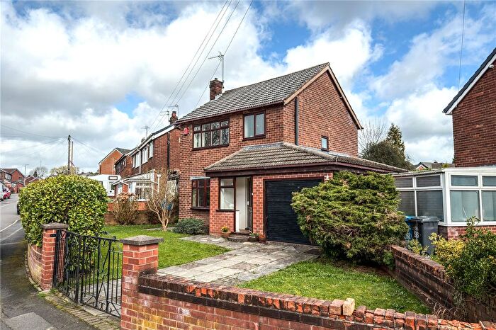 3 Bedroom Detached House For Sale In Somerset Road, Failsworth, Manchester, M35