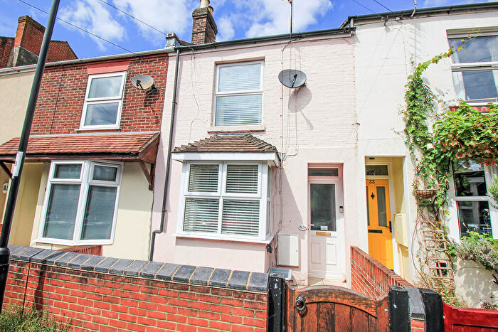 2 Bedroom Terraced House To Rent In Priory Road, SO17